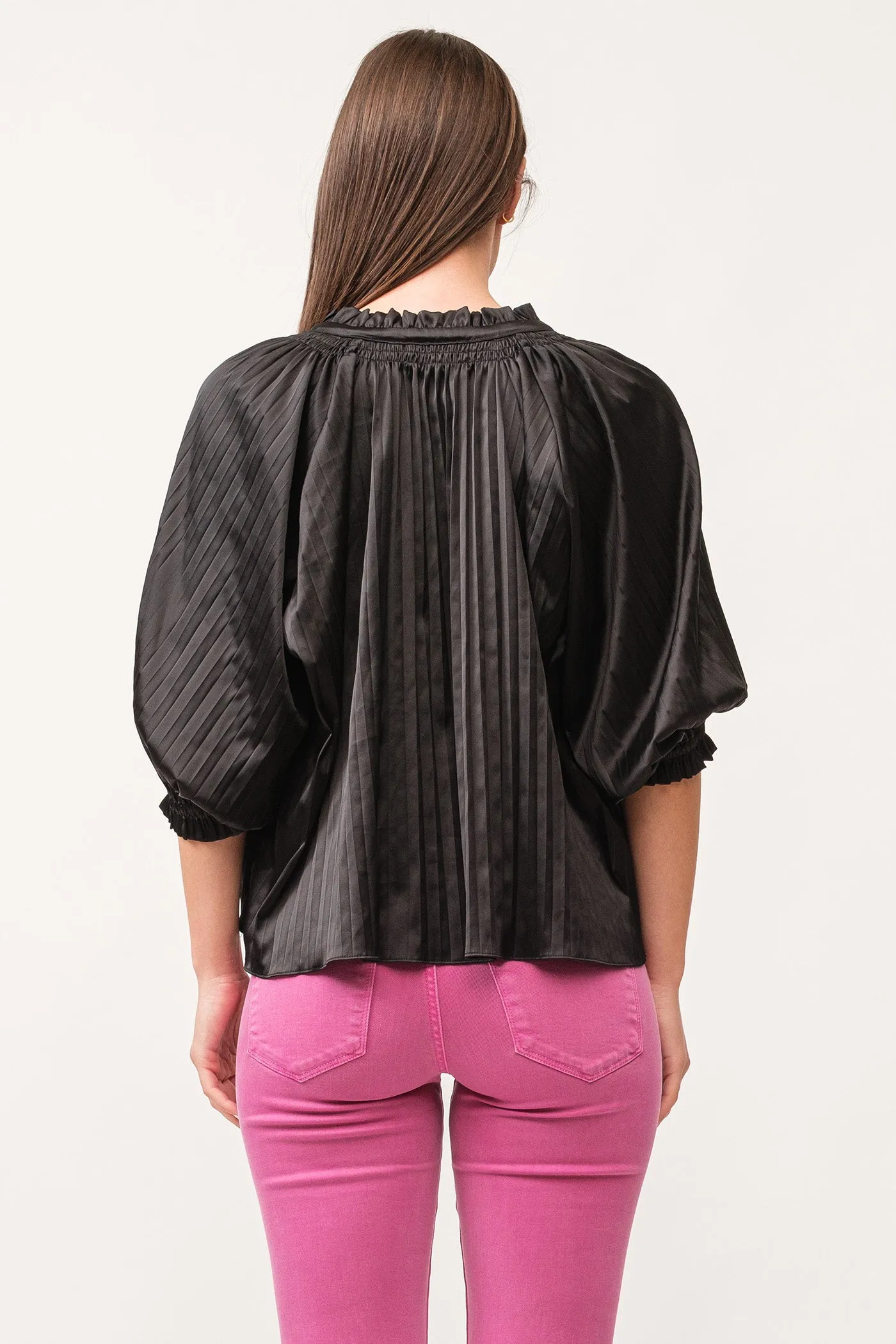 ANAIS RUCHED NECK 3/4 SLEEVE PLEATED TOP BLACK
