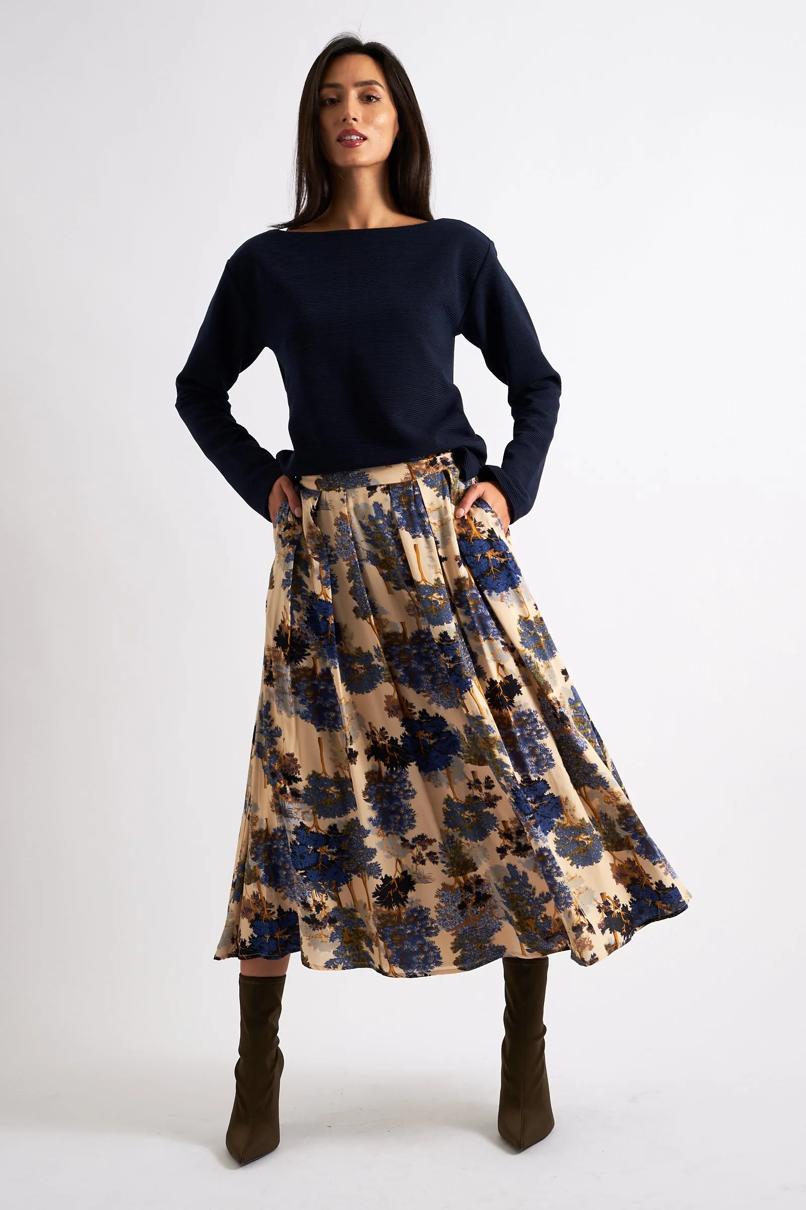 Lizea Forest Scape Print Midi Skirt - Navy